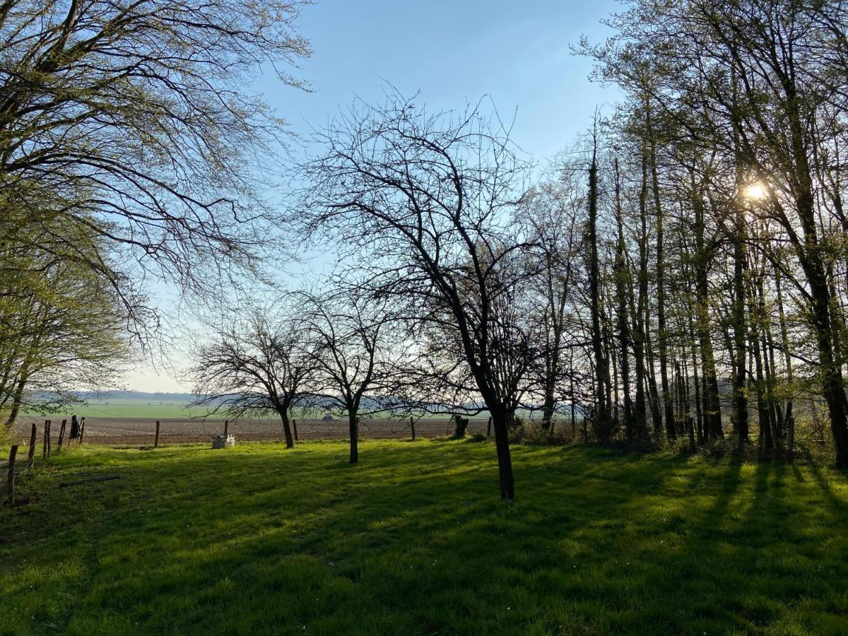 Confortable Duplex Au Coeur De La Campagne Picarde A 1H De Paris Biermont Buitenkant foto